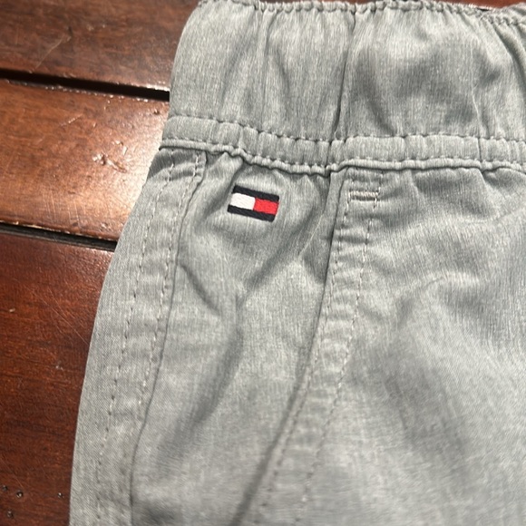 Tommy Hilfiger Kids Gray Cargo Shorts - Picture 4 of 4